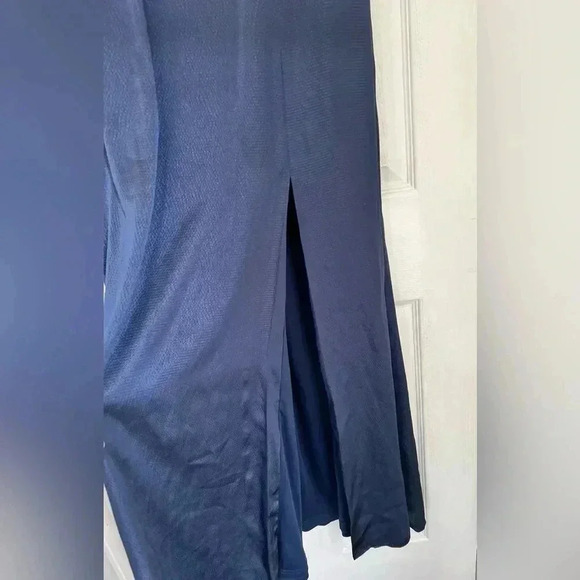 Adrianna Papell Women’s Hammered Satin formal Dress Sz 8 - Picture 3 of 13